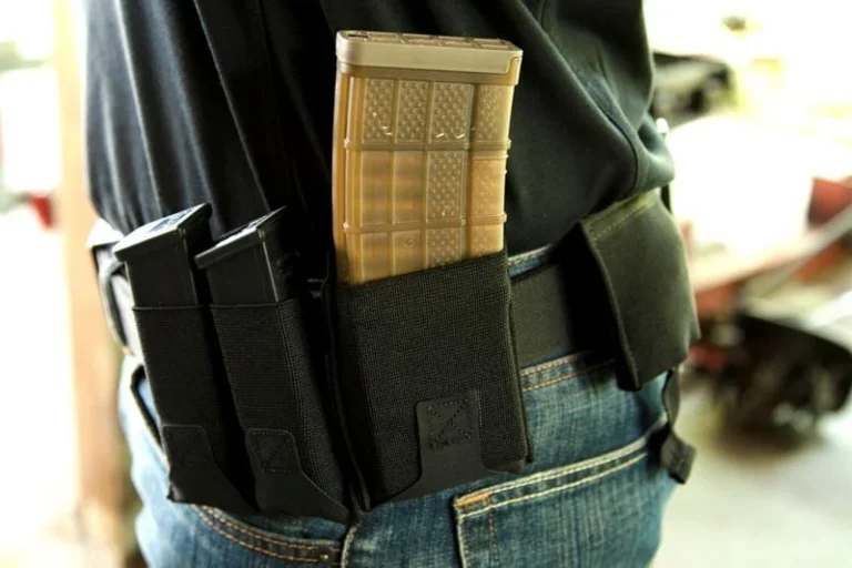 Blue Force Gear-Belt Mounted Ten-Speed® High Rise M4 Mag Pouch - Black