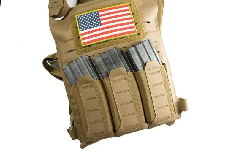 Blue Force Gear-Stackable Ten-Speed Triple M4 Mag Pouch - Coyote Brown